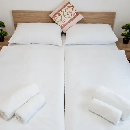 Ribnik Stari Trg Apartment Lesicno Room photo