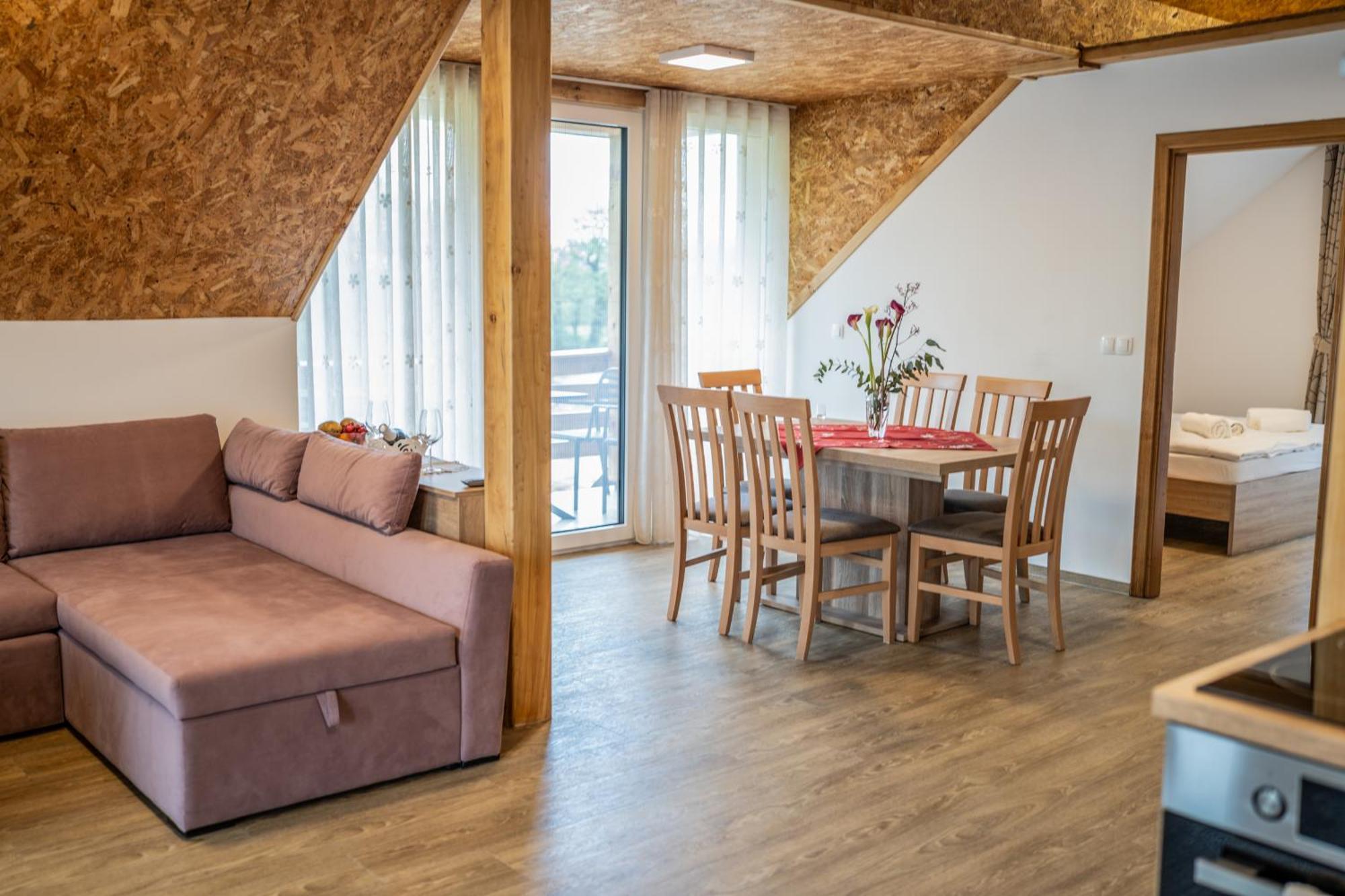 Apartment Ribnik Stari Trg Lesicno